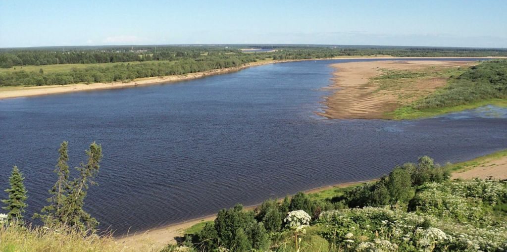 река Вычегда Россия